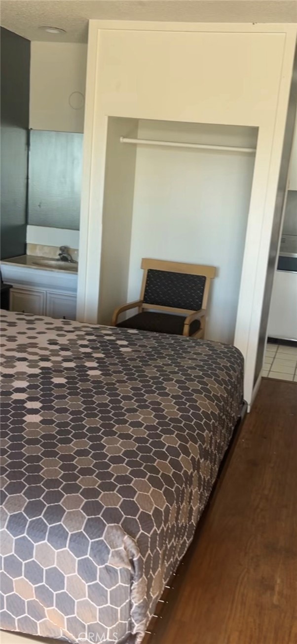 1230 E Main