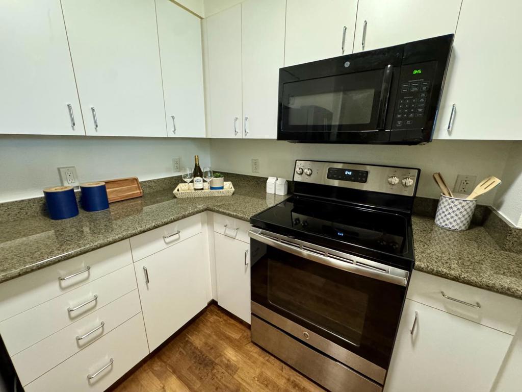 8400 Oceanview Terrace 120