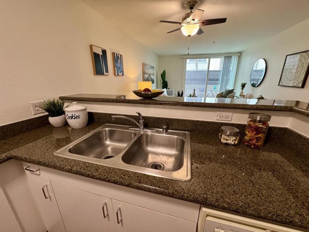 8400 Oceanview Terrace 120