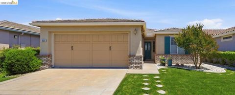 Photo of 1024 Diamante, Rio Vista, CA 94571 (MLS # 41135598)