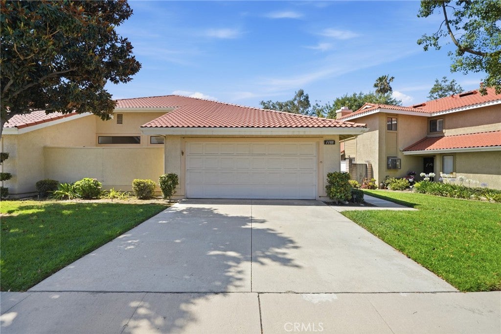 1188 Winged Foot DR