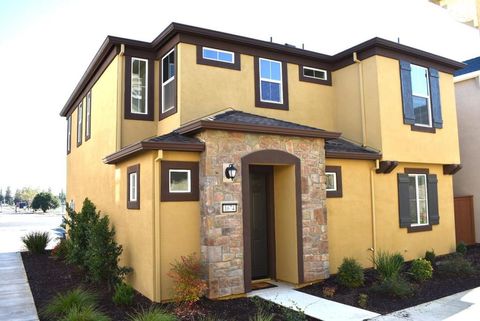 Photo of 1674 Richie Lane, Woodland, CA 95776 (MLS # ML82030722)