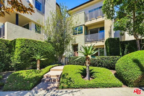Photo of 12876 S Seaglass Circle, Los Angeles, CA 90094 (MLS # 26874639)