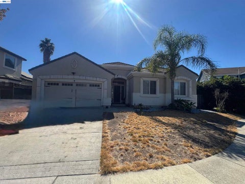 Photo of 1108 Windhaven Ct CT, Brentwood, CA 94513 (MLS # 41151918)