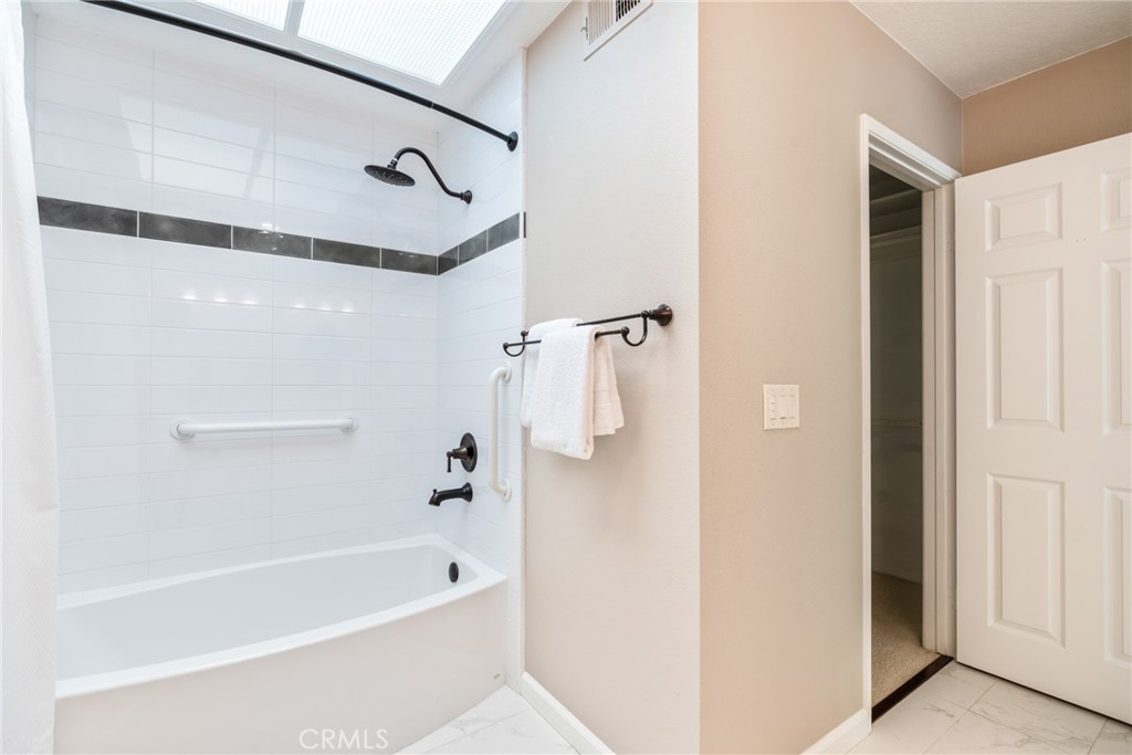 Casta Del Sol - Carmel (CR) - Residential