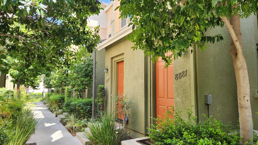 8877 Tribeca Cir Cir