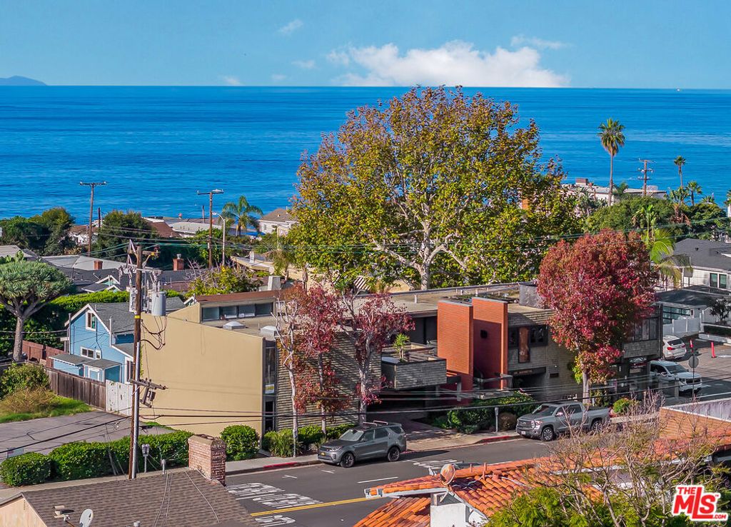 Photo of 801 Glenneyre Street, Laguna Beach, CA 92651 (MLS # 25626601)