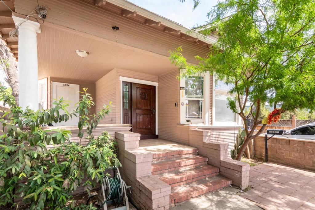 1556 Little Orchard Street