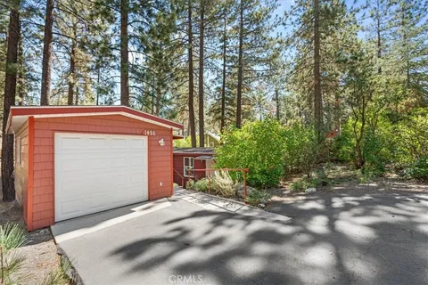 1498 Oriole Road, Wrightwood, CA 92397 - #: HD25182301