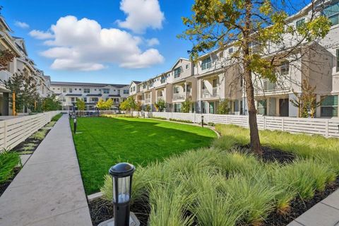 Photo of Walnut Creek, CA 94597 (MLS # ML82043773)