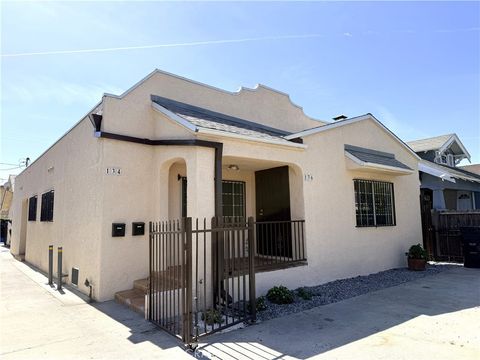 Photo of 134 W 49th St, Los Angeles, CA 90037 (MLS # DW26047396)