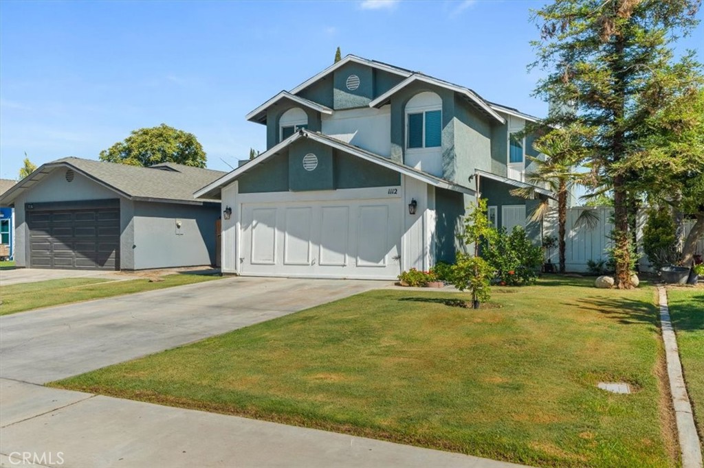 Charming and well-maintained 2-story home in a desirable Bakersfield neighborhood! This 3-bedroom, 2.5-bath home offers 1,376 sq. ft. of living space on a 5,662 sq. ft. lot.
Recent updates include fresh interior paint, a kitchen remodel completed 4 years ago, dual-pane windows installed in 2021, and a balcony rebuilt in 2025. The roof is 9 years old, the AC unit was replaced 6 years ago, and the property is secured with a newer fence (2022). The lot also provides ample space for a pool and features multiple mature fruit trees.
Additional highlights: 2-car garage, assumable solar for energy savings, fridge and dining table included in the sale. Owners have consistently maintained and improved the property.
