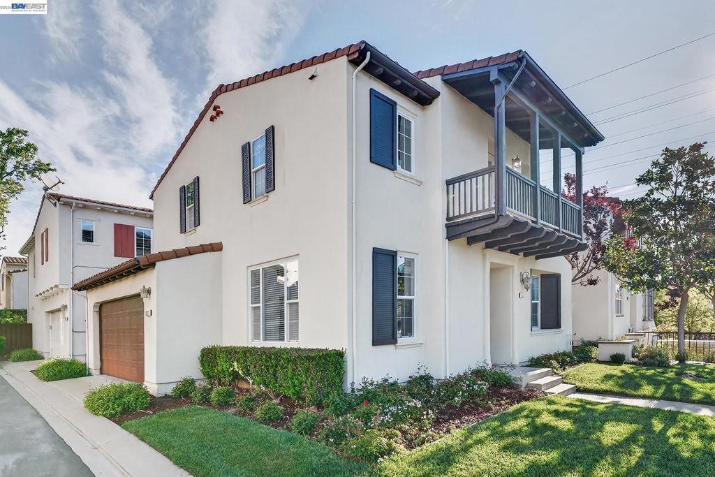 9831 Belladonna Dr