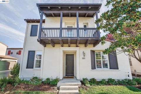 Photo of 9831 Belladonna Dr, San Ramon, CA 94582 (MLS # 41129237)