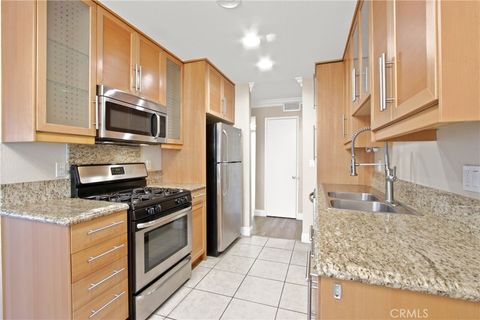 700 W La Veta Avenue T5 Orange CA 92868