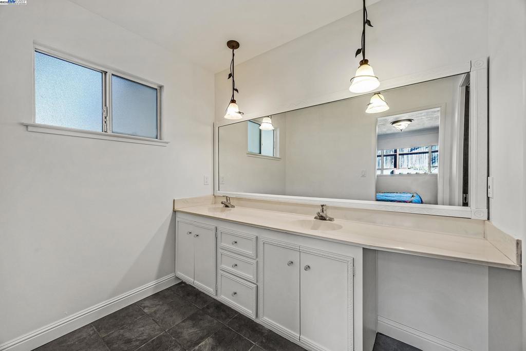 MISSION PARK - Residential