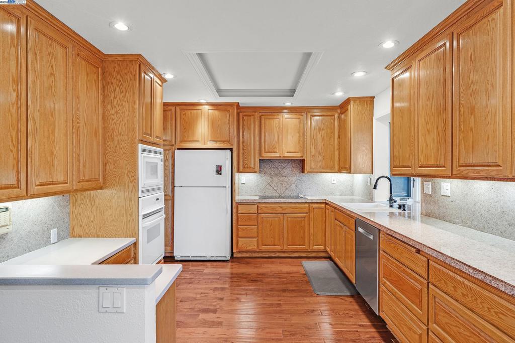 MISSION PARK - Residential