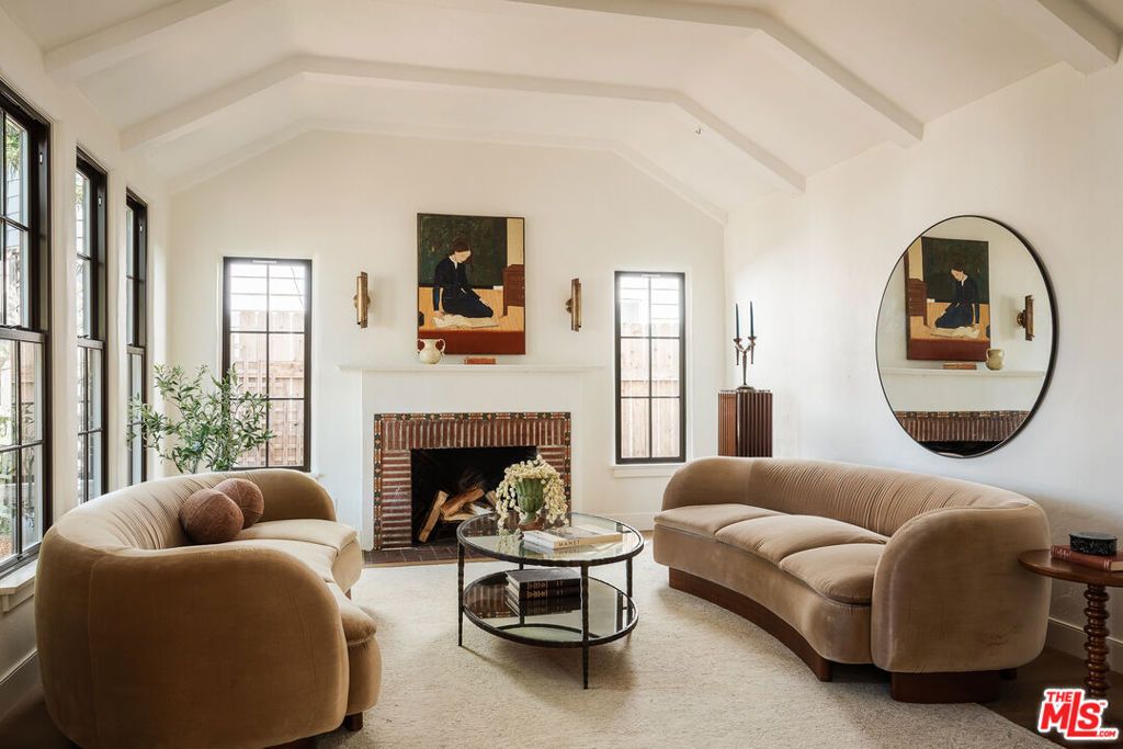 Photo of 4928 Willowcrest Avenue, Toluca Lake, CA 91601 (MLS # 26669335)