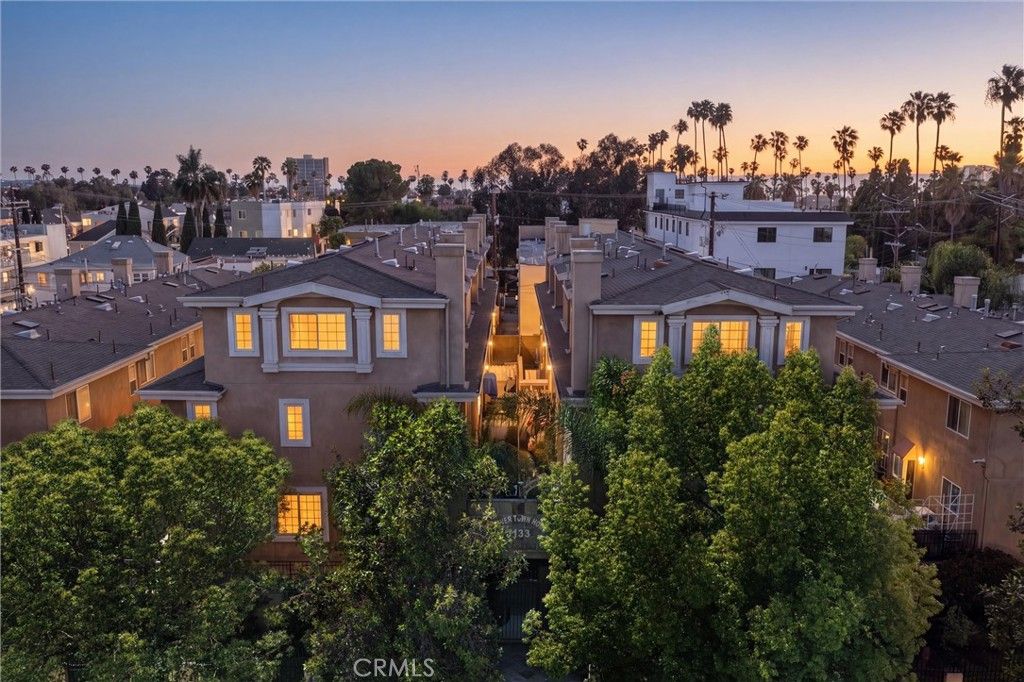 Photo of 1133 S Hoover Street #314, Los Angeles, CA 90006 (MLS # WS26070895)