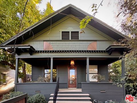 Photo of 1130 Sanborn Avenue, Los Angeles, CA 90029 (MLS # 26642023)