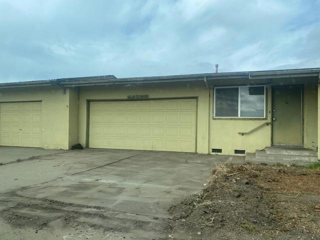 11099 Blackie Road
