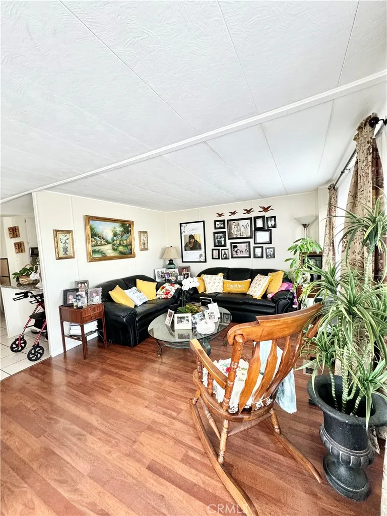 Paramount, California 90723, United States, 2 Bedrooms Bedrooms, ,1 BathroomBathrooms,Residential,Active,237537