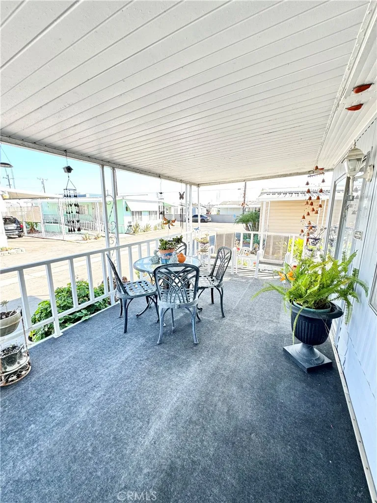 Paramount, California 90723, United States, 2 Bedrooms Bedrooms, ,1 BathroomBathrooms,Residential,Active,237537