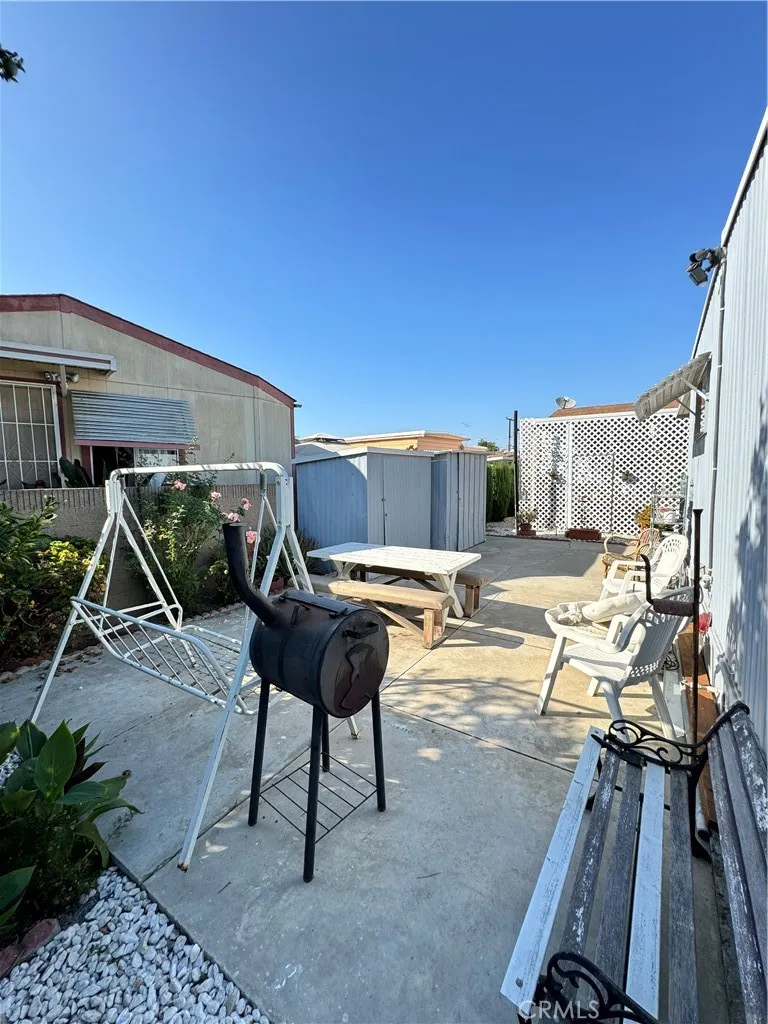 Paramount, California 90723, United States, 2 Bedrooms Bedrooms, ,1 BathroomBathrooms,Residential,Active,237537