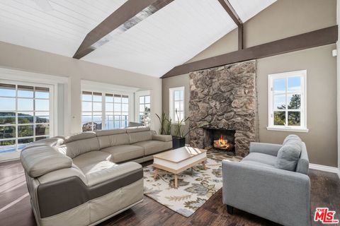 Photo of 9402 Houston Road, Malibu, CA 90265 (MLS # 25629221)
