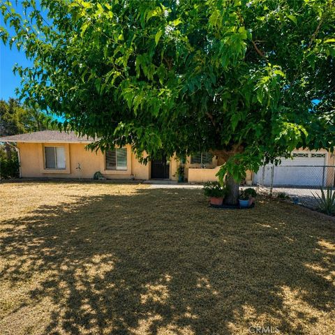 Photo of 18865 Felton ST, Hesperia, CA 92345 (MLS # TR26152896)