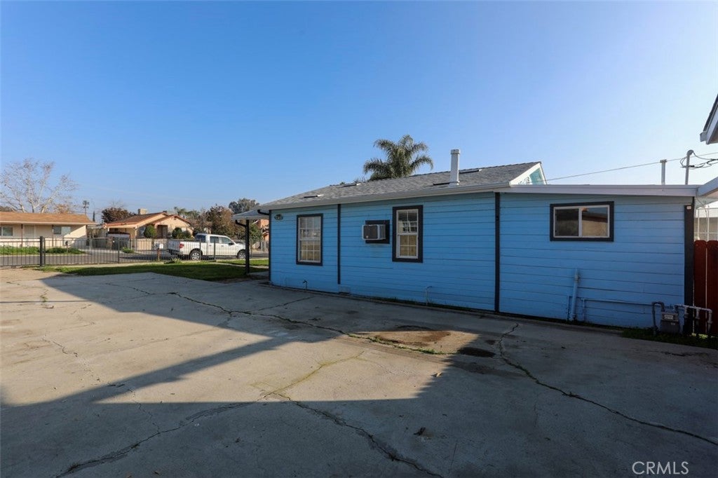 2326 Nelson