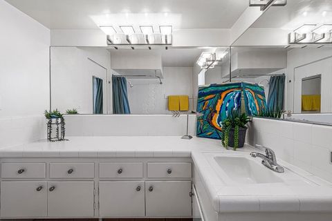 Tiny photo for 290 S San Jacinto Drive #9, Palm Springs, CA 92262 (MLS # 219143069PS)