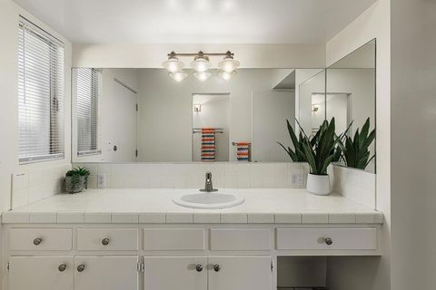 Tiny photo for 290 S San Jacinto Drive #9, Palm Springs, CA 92262 (MLS # 219143069PS)