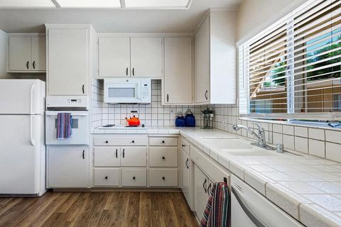 Tiny photo for 290 S San Jacinto Drive #9, Palm Springs, CA 92262 (MLS # 219143069PS)