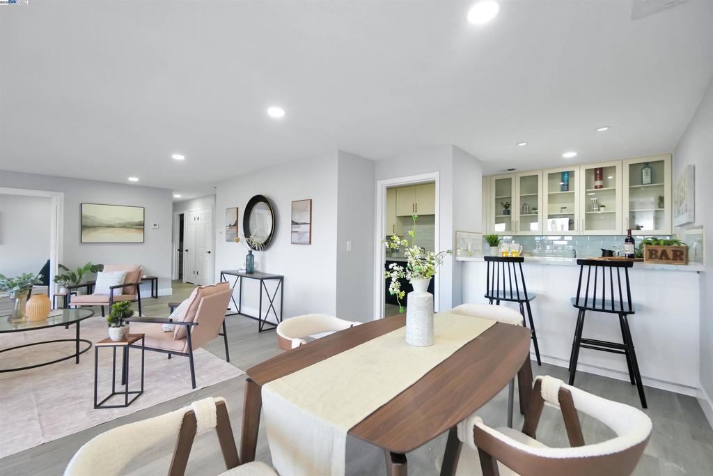 HAYWARD HILLS - Residential