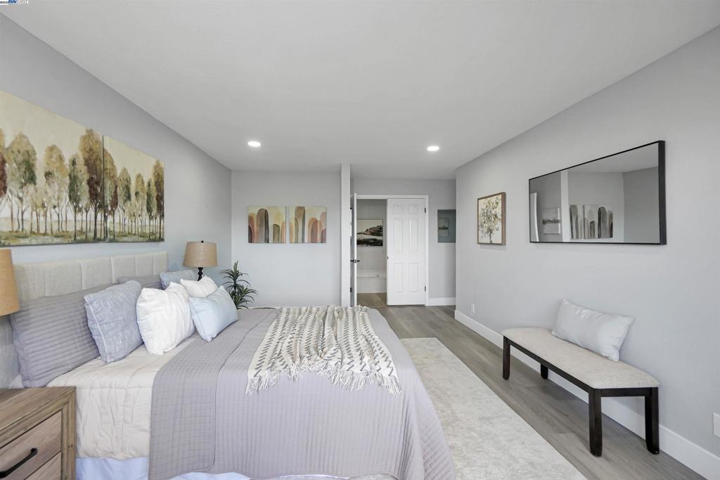 HAYWARD HILLS - Residential