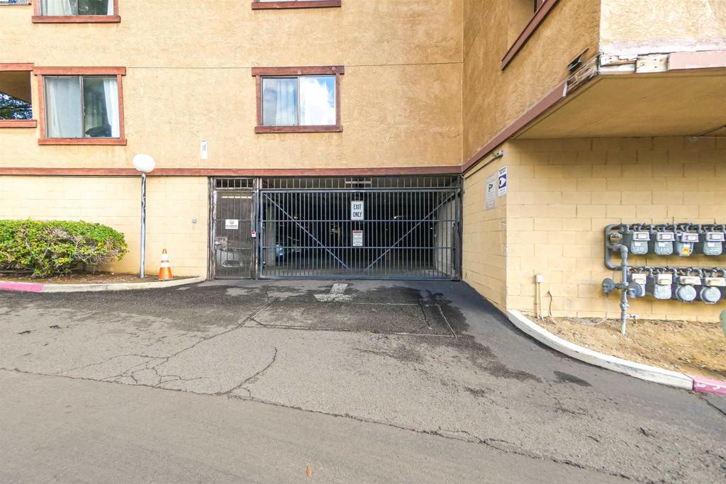 HAYWARD HILLS - Residential