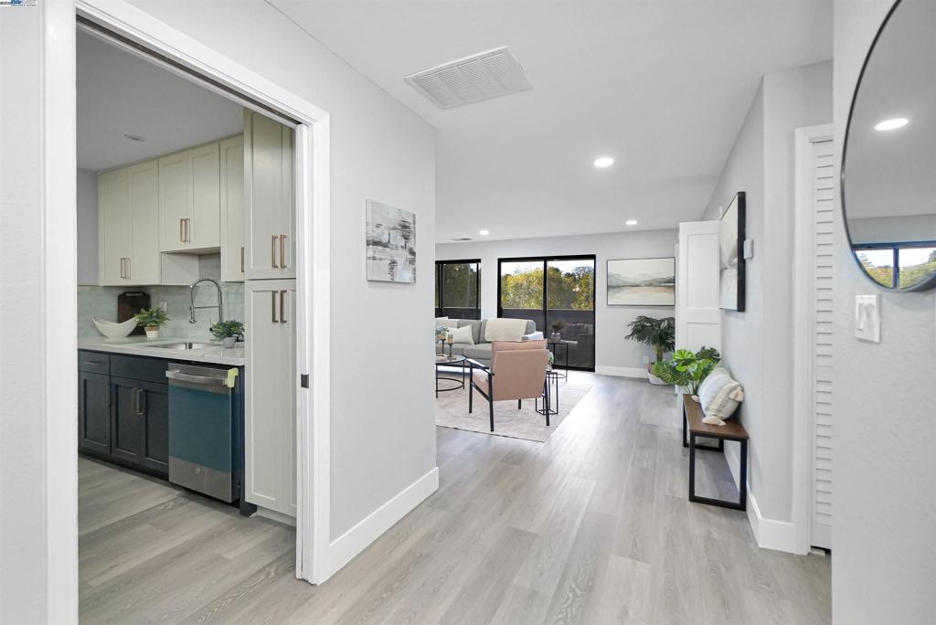 HAYWARD HILLS - Residential