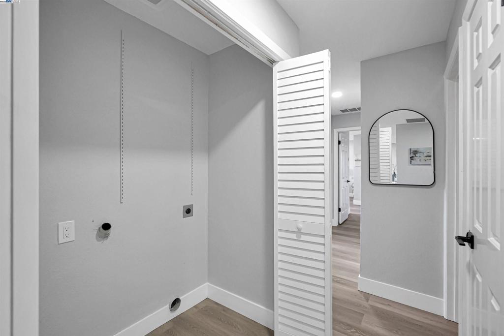 HAYWARD HILLS - Residential