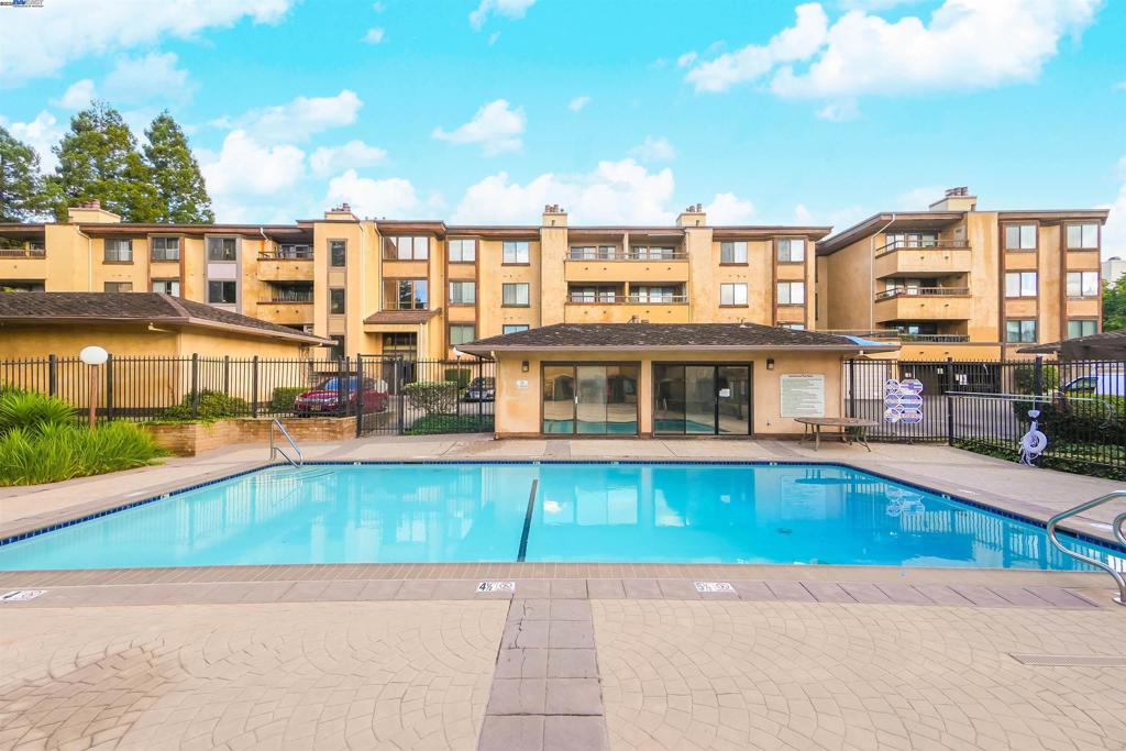 HAYWARD HILLS - Residential