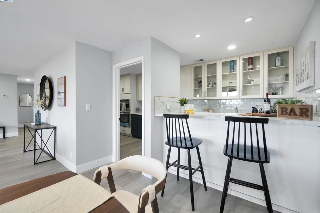 HAYWARD HILLS - Residential