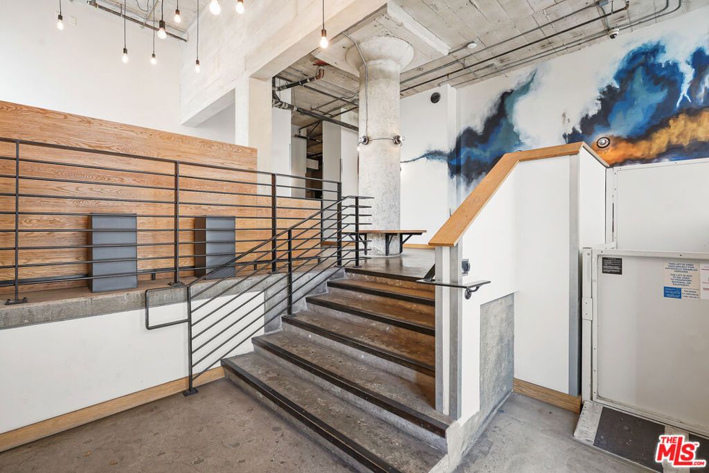 Photo of 330 W 11th St #A205, Los Angeles, CA 90015 (MLS # 26645105)