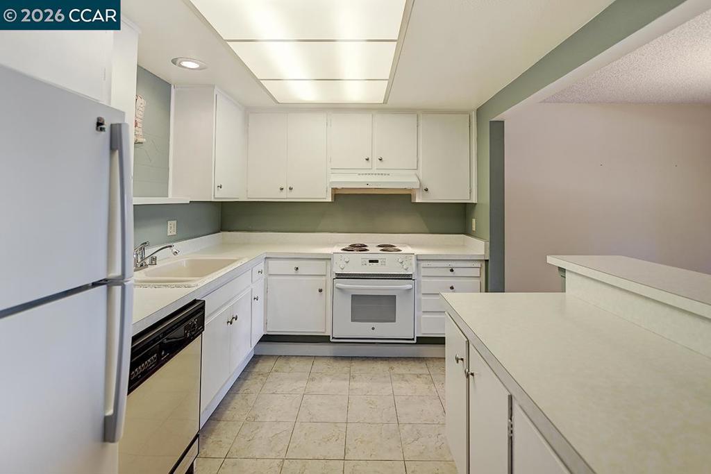 1400 Canyonwood Ct 6