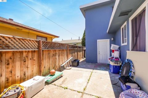 Tiny photo for 2504 2504 78Th Ave Ave, Oakland, CA 94605 (MLS # 41126357)