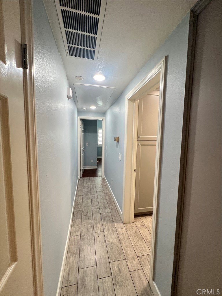 Los Caballeros (LCAB) - Residential Lease