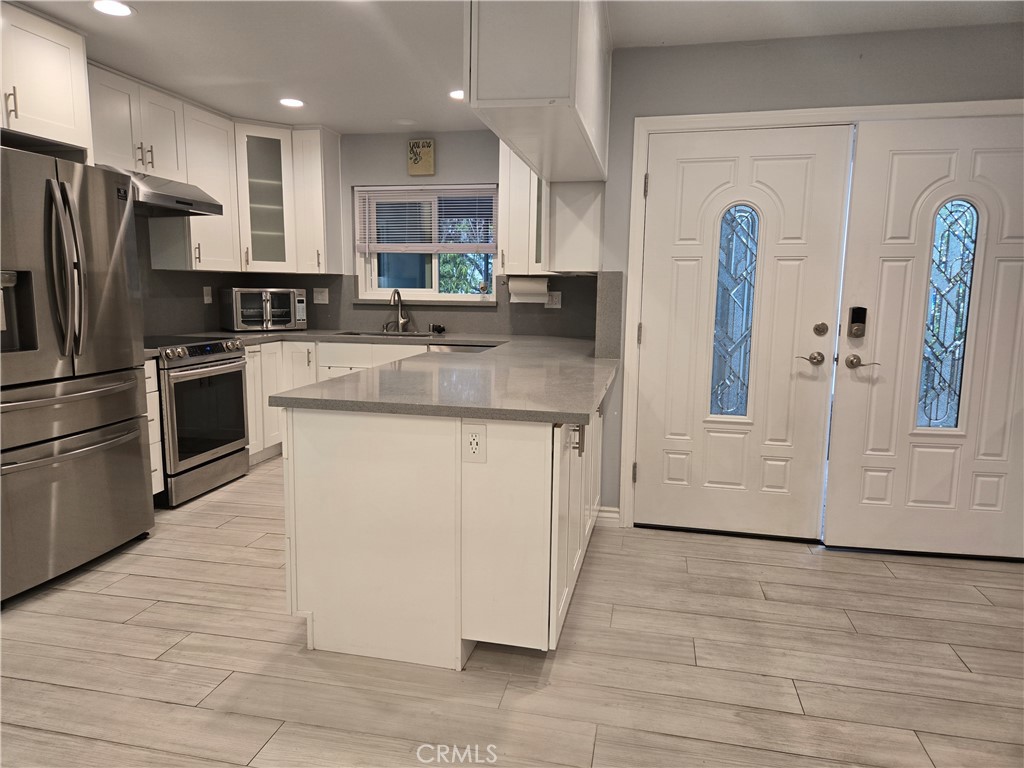 2358 Via Mariposa E A