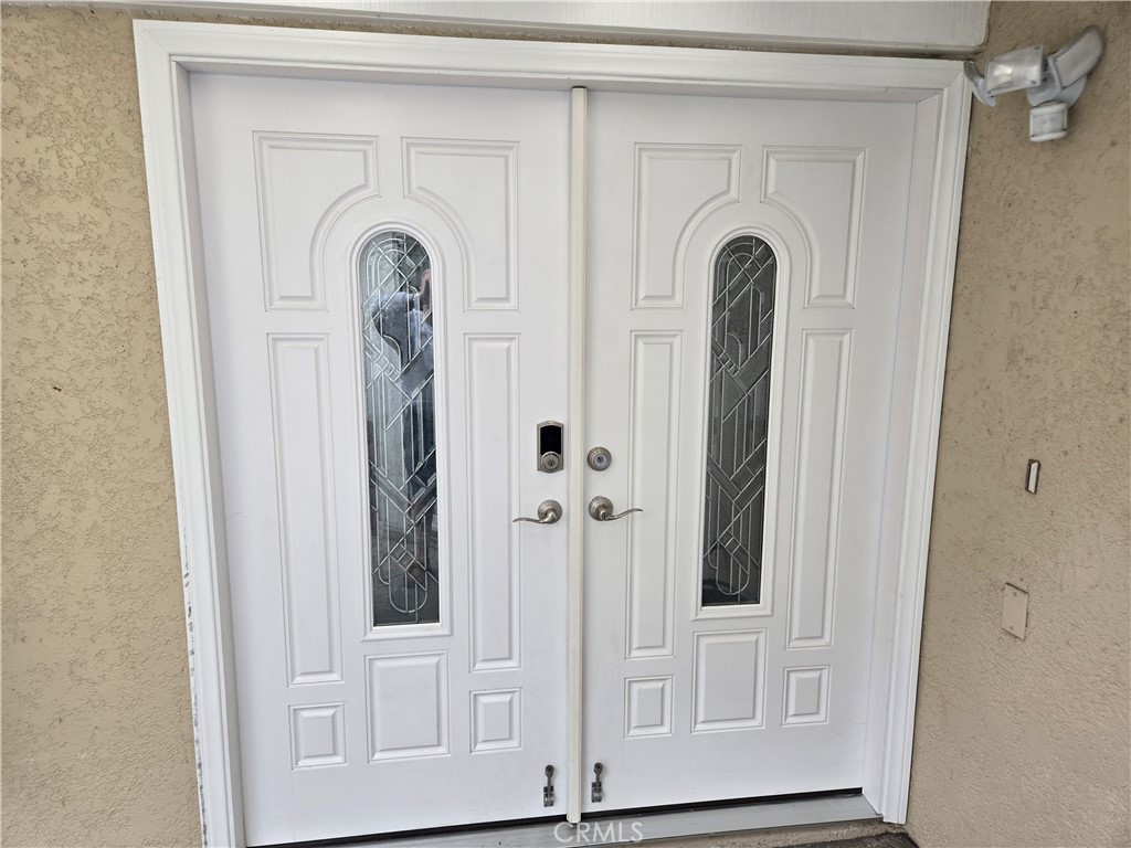 2358 Via Mariposa E A