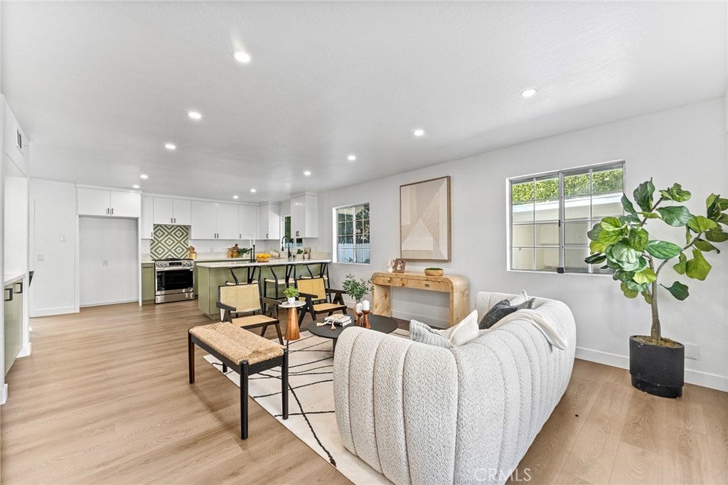 619 N Wilson Avenue B, Pasadena CA 91106