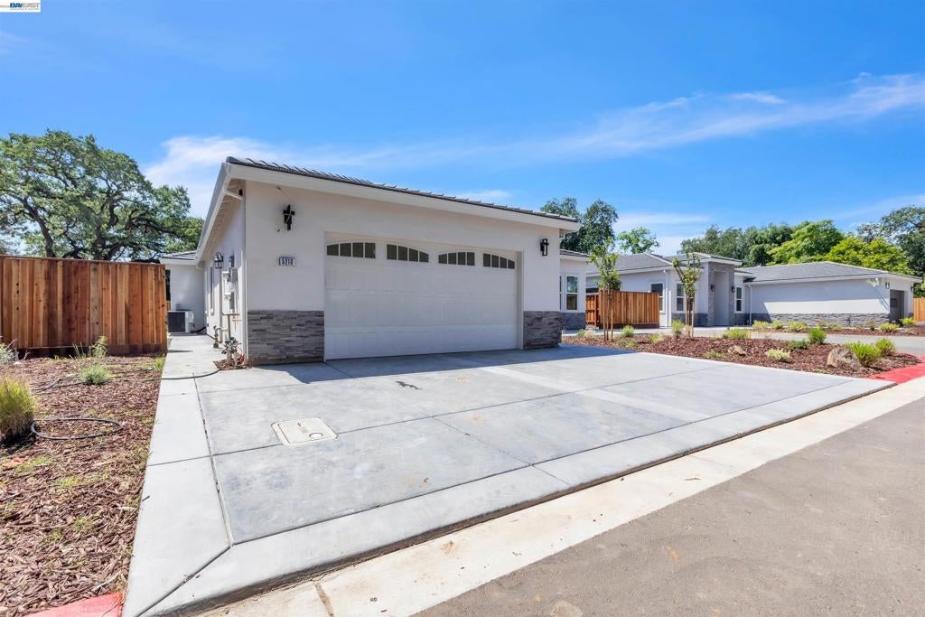 5210 Shirehills Lane