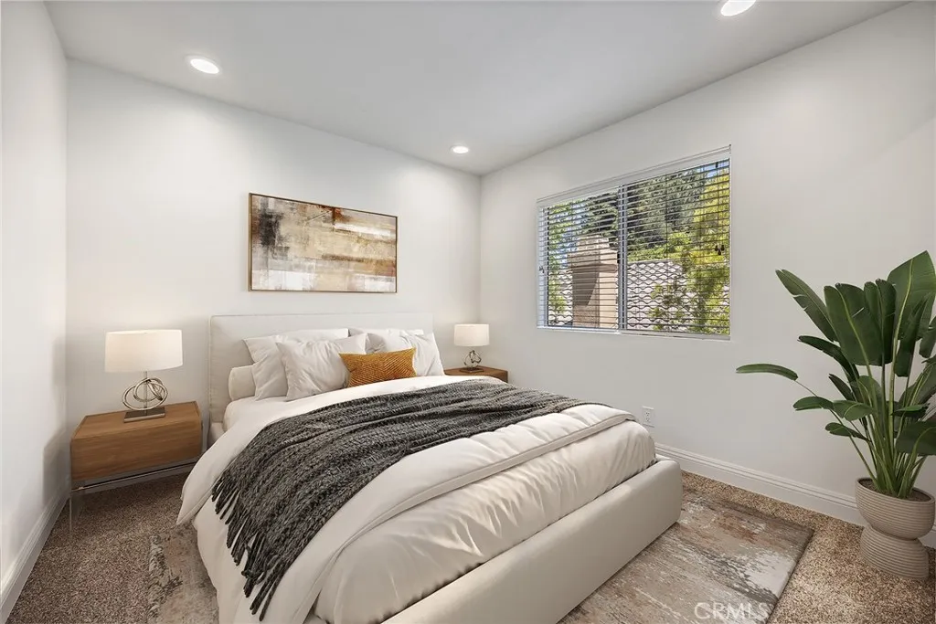 Anaheim Hills, California 92808, United States, 4 Bedrooms Bedrooms, ,3 BathroomsBathrooms,Residential,Active,187316